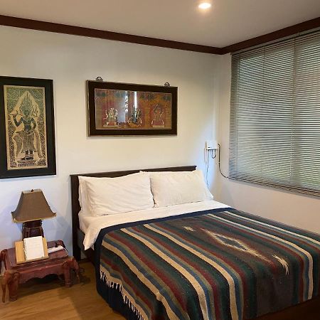 Cozycomo Bangkok Extérieur photo