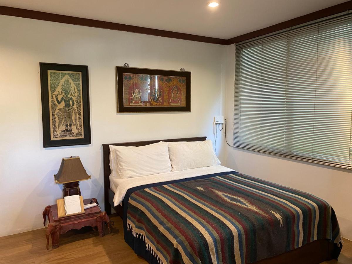 Cozycomo Bangkok Extérieur photo