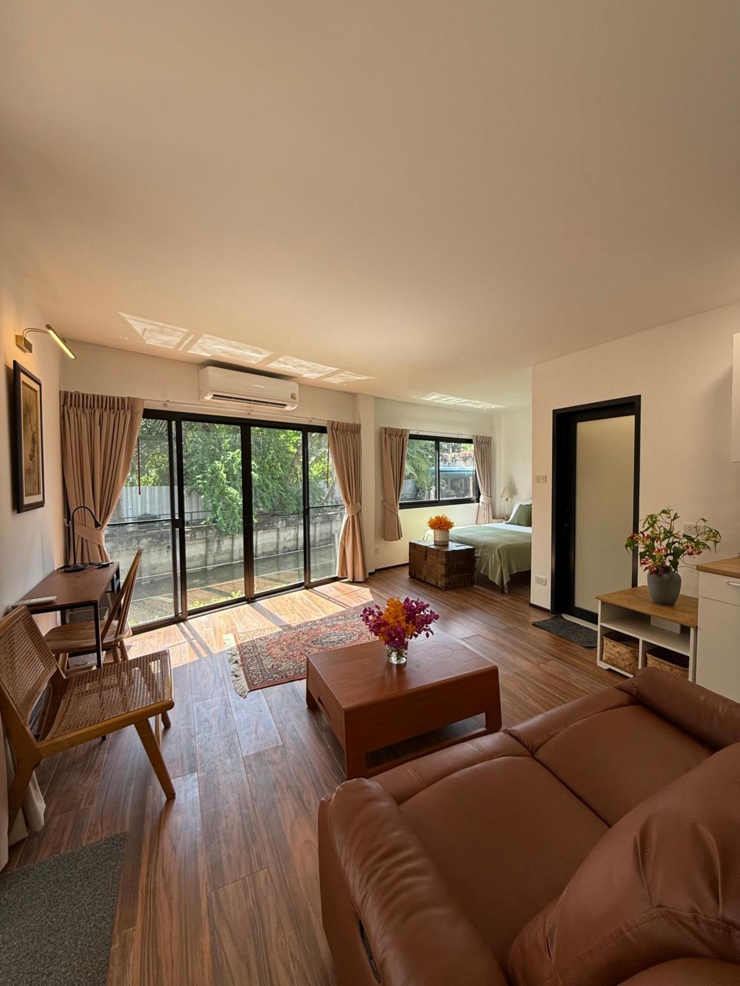 Cozycomo Bangkok Extérieur photo